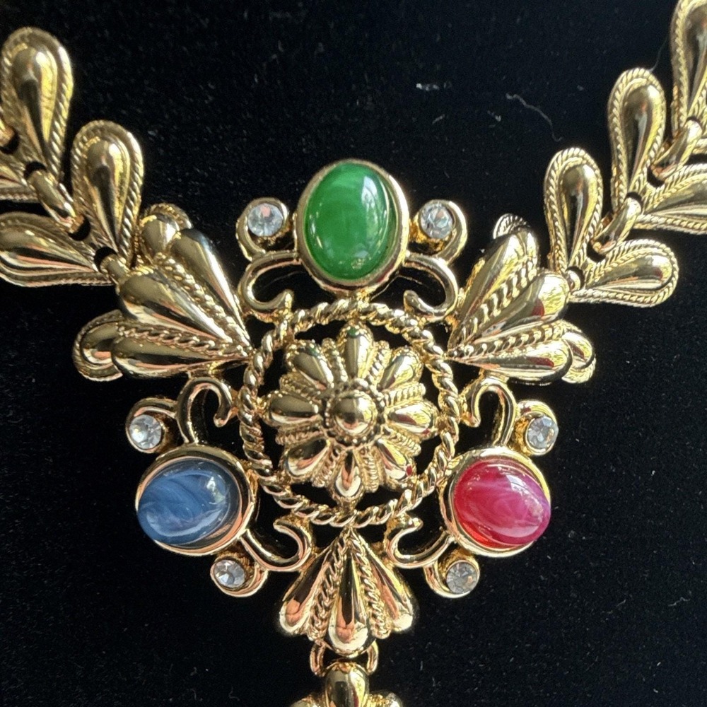 Vintage Trifari TM Signed Moghul Multicolor Cabochon Gold Tone Necklace - Picture 4 of 11